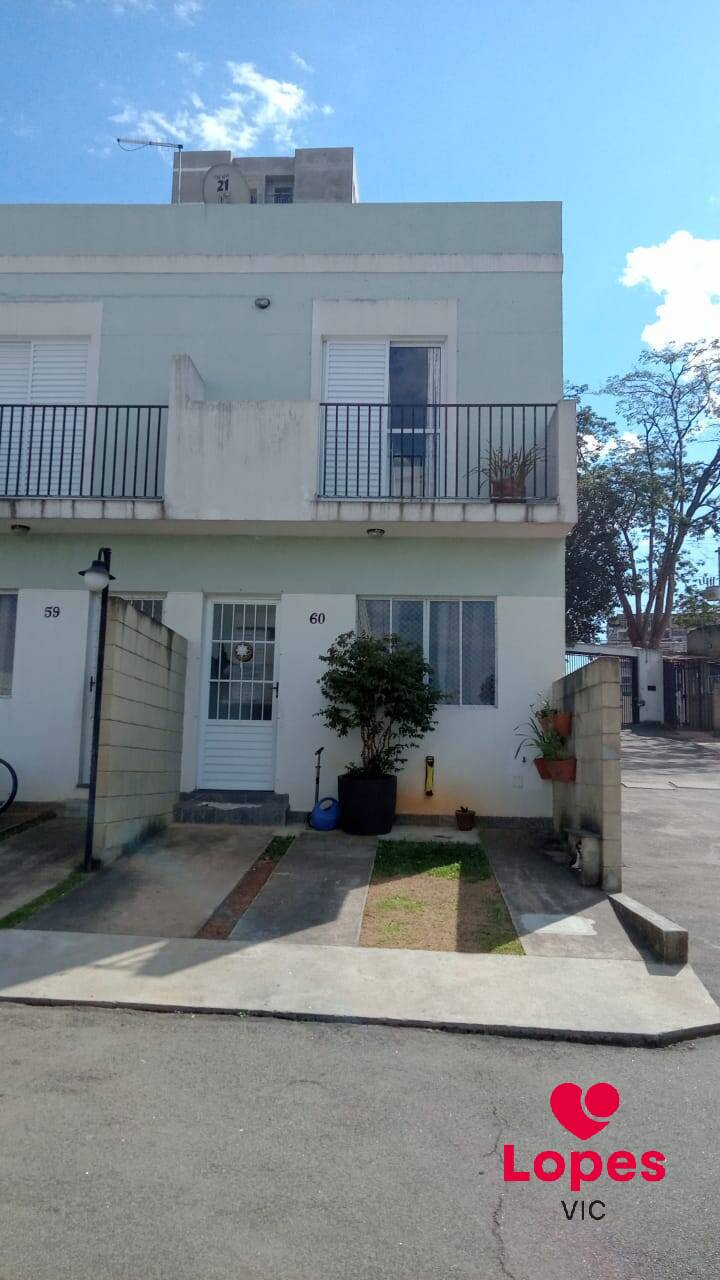 Sobrado à venda com 2 quartos, 68m² - Foto 3