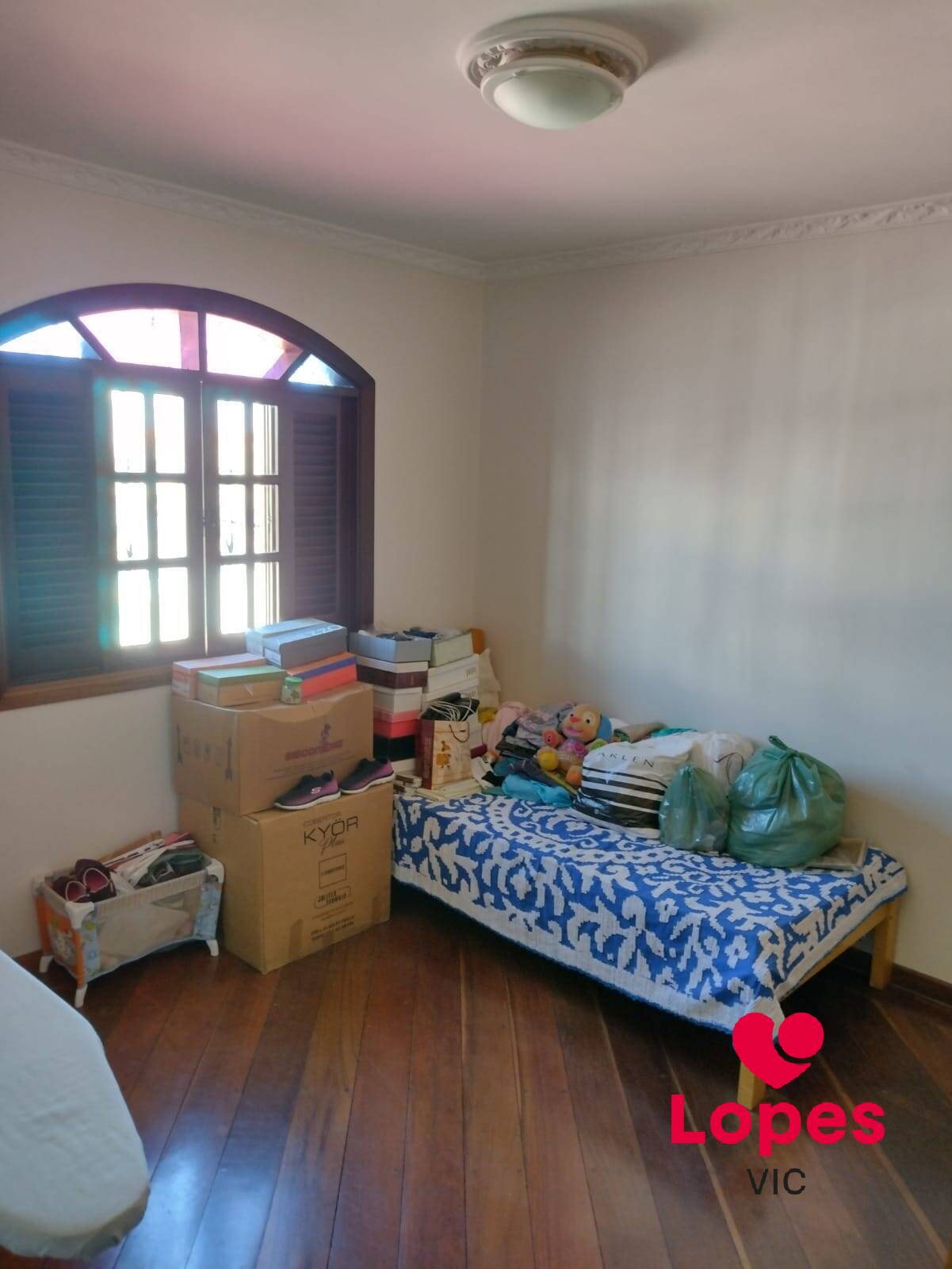 Casa à venda com 4 quartos, 176m² - Foto 8