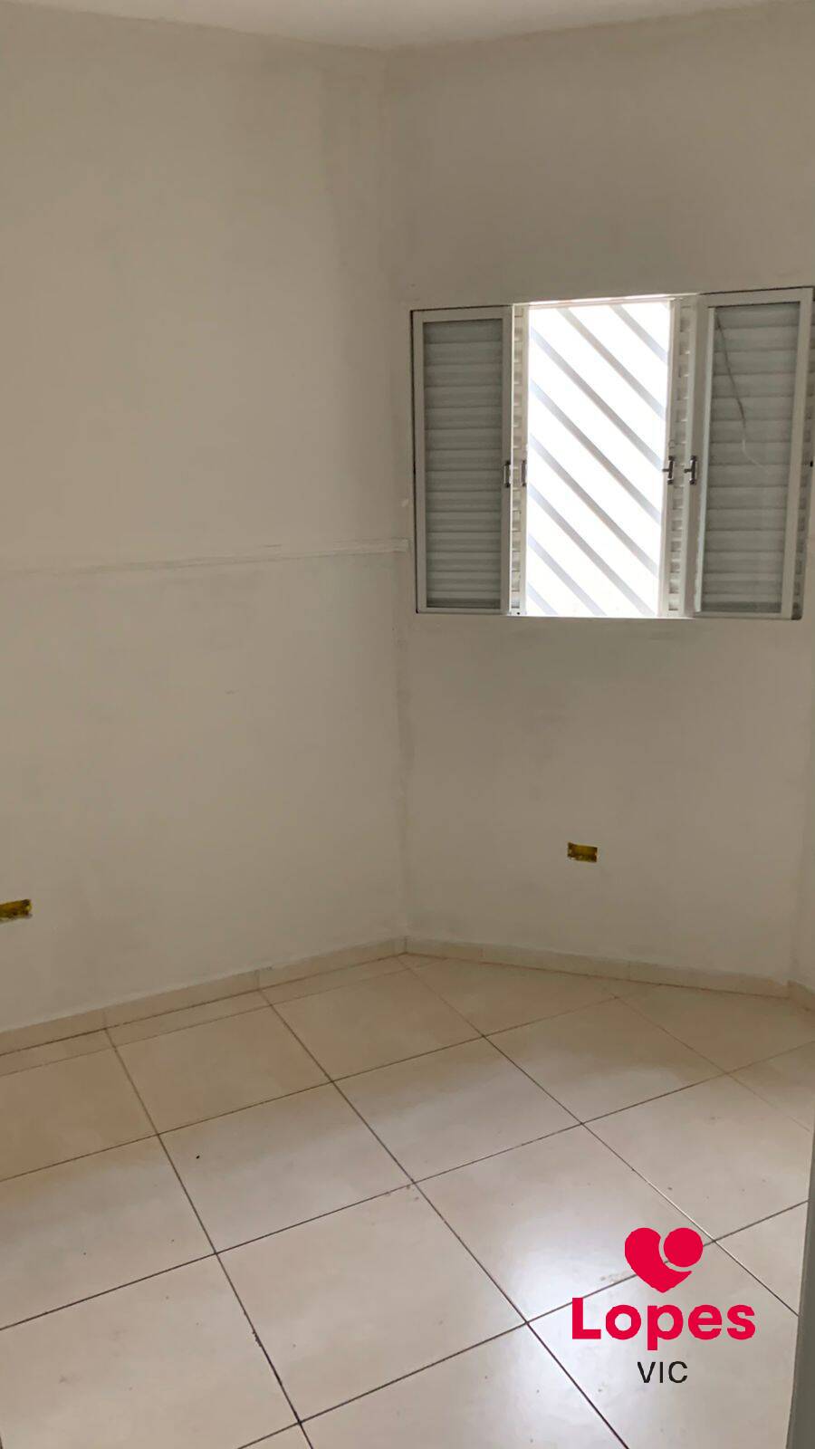 Casa à venda com 3 quartos, 245m² - Foto 8