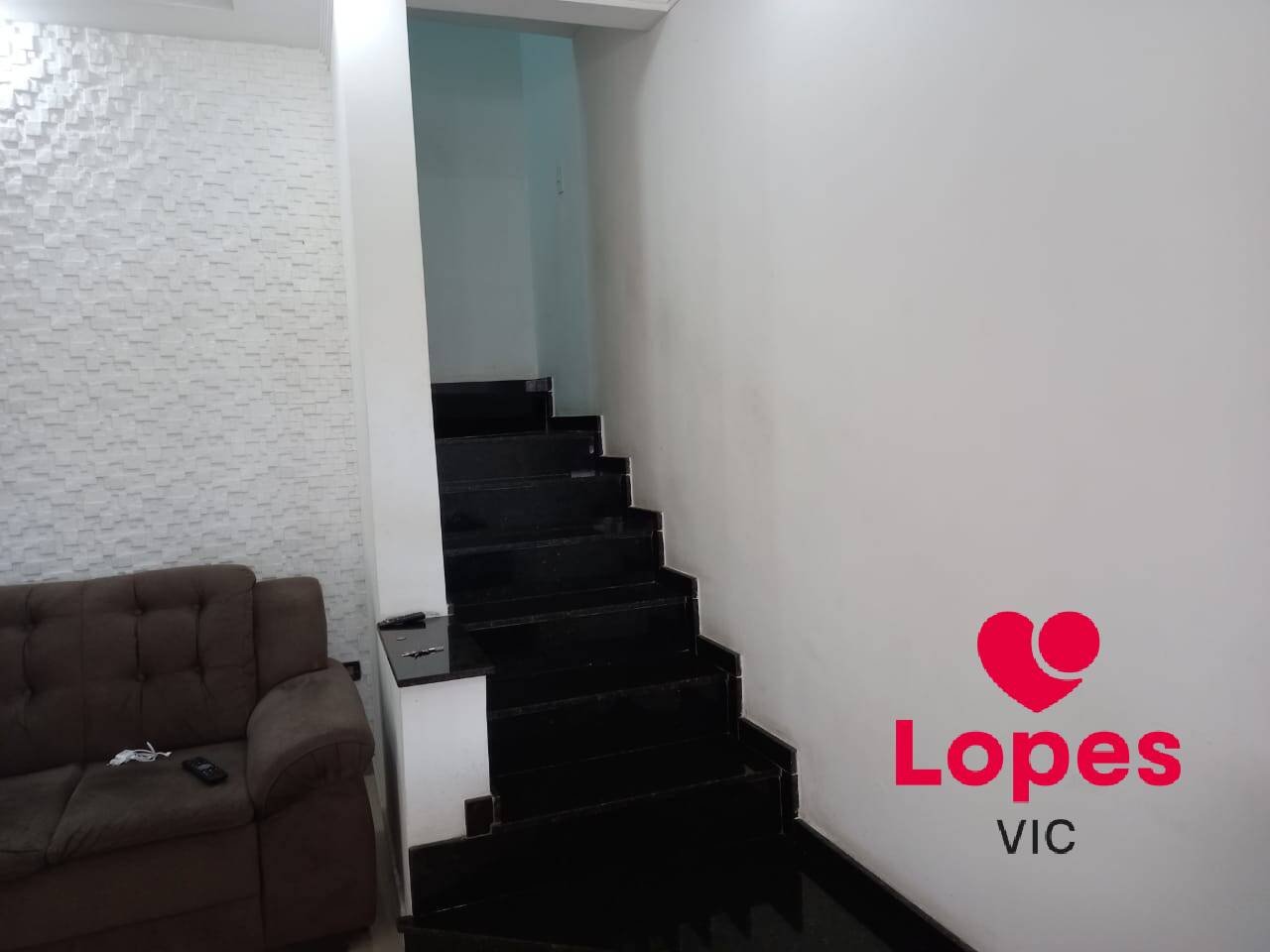 Sobrado à venda com 3 quartos, 202m² - Foto 5