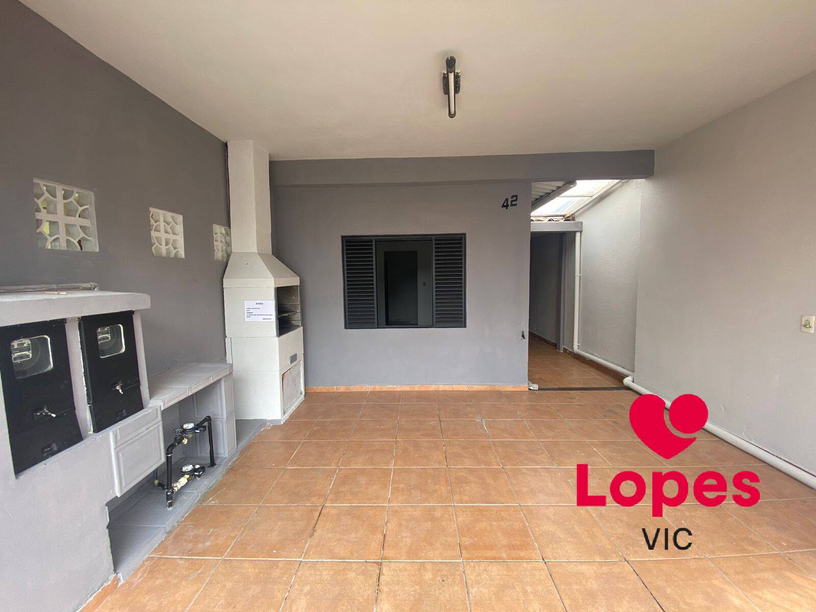 Casa à venda com 2 quartos, 155m² - Foto 4