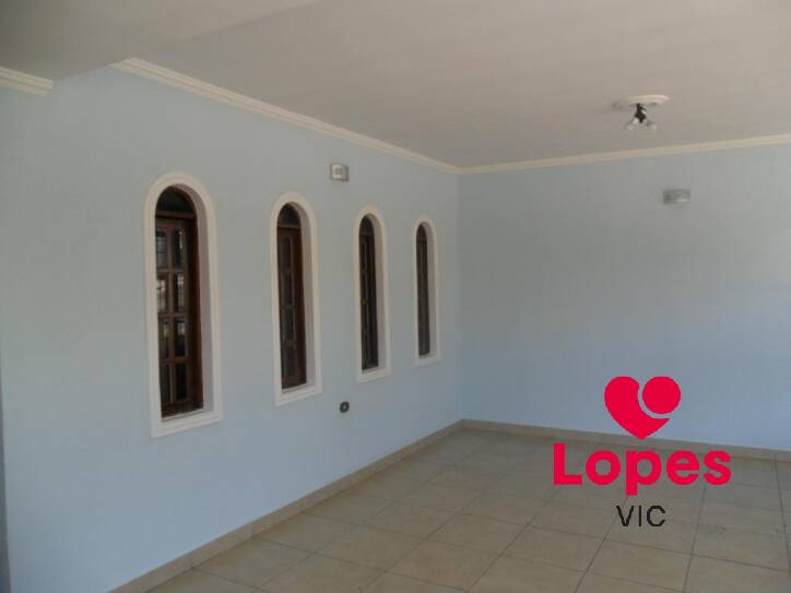 Casa à venda com 3 quartos, 308m² - Foto 2